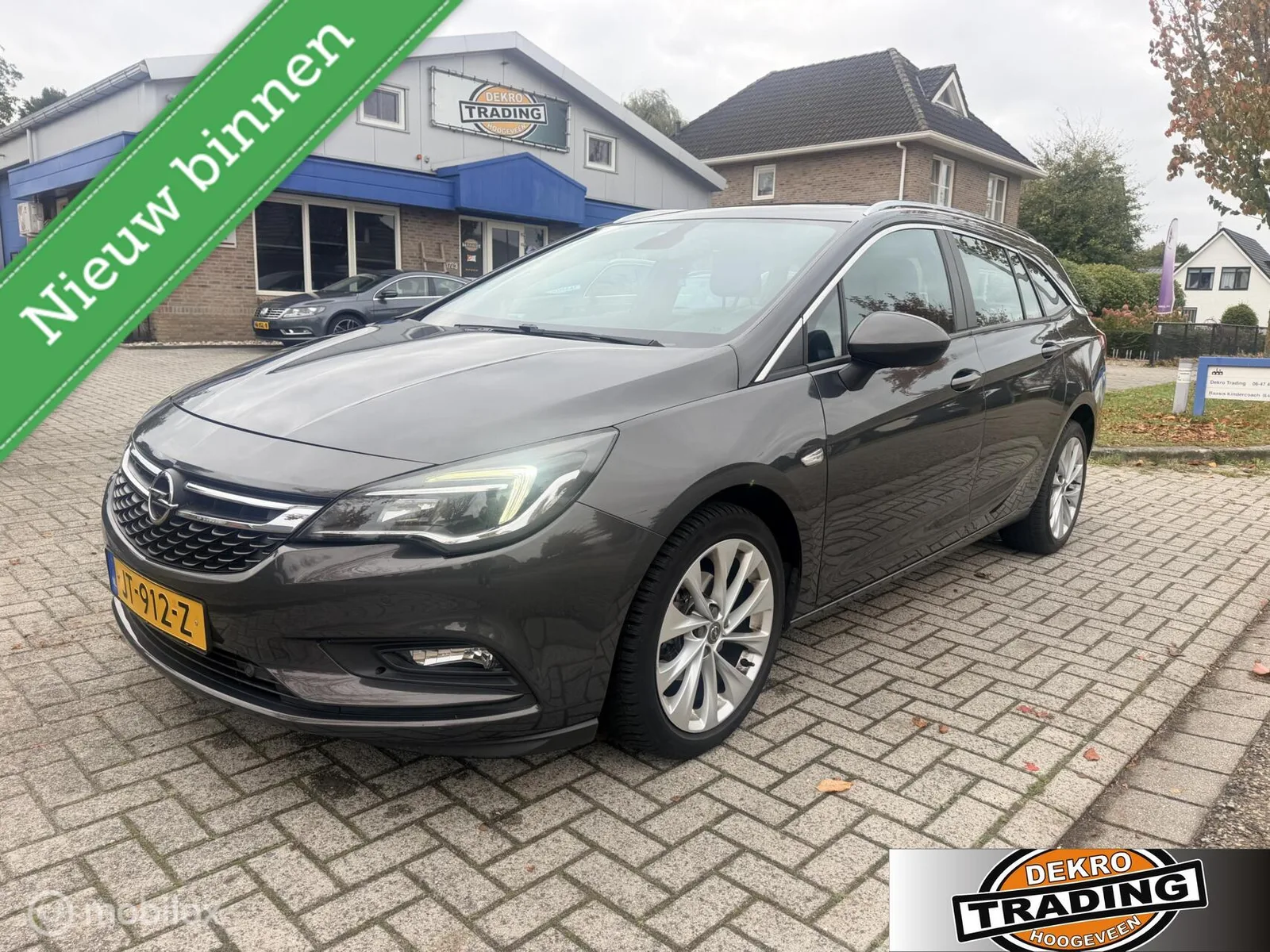 Opel Astra (2016) — foto 1