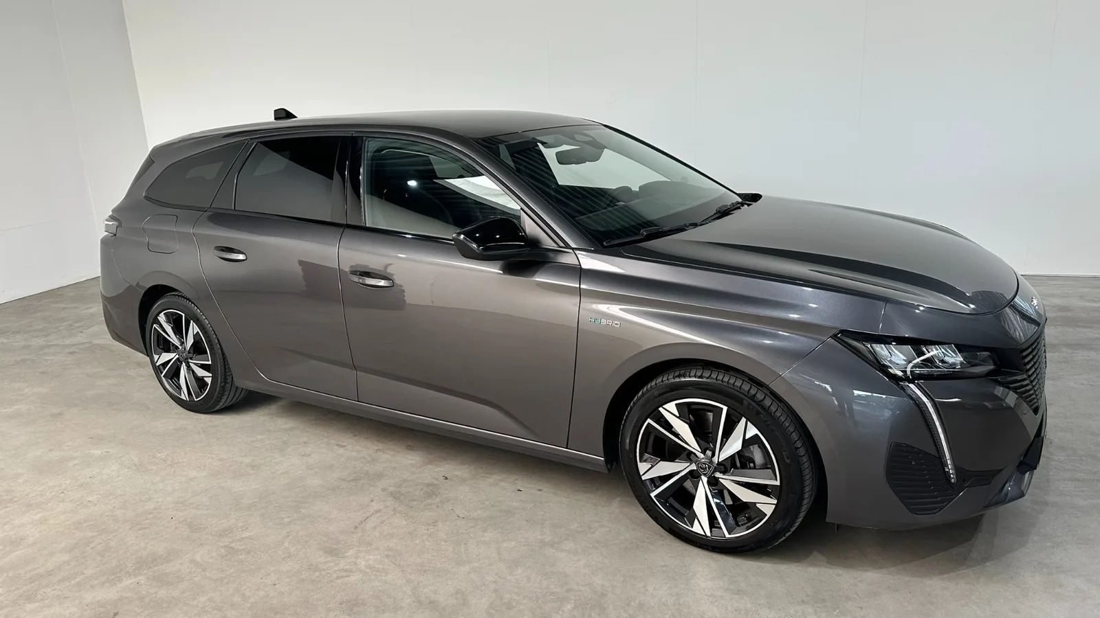 Peugeot 308 (2022) — foto 1