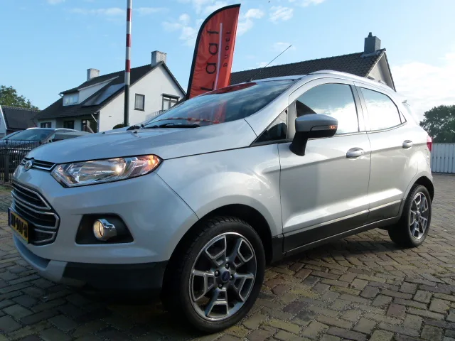 Ford EcoSport (2016) — foto 1