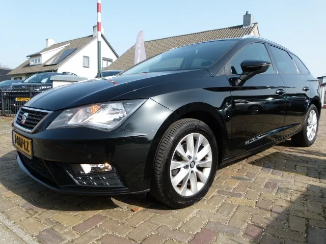 SEAT Leon (2017) — foto 1