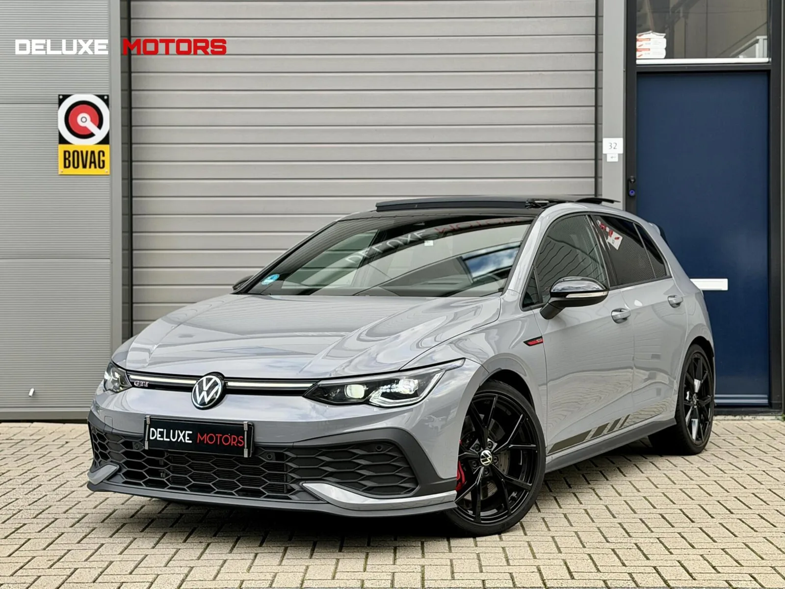 Volkswagen Golf (2023) — foto 1