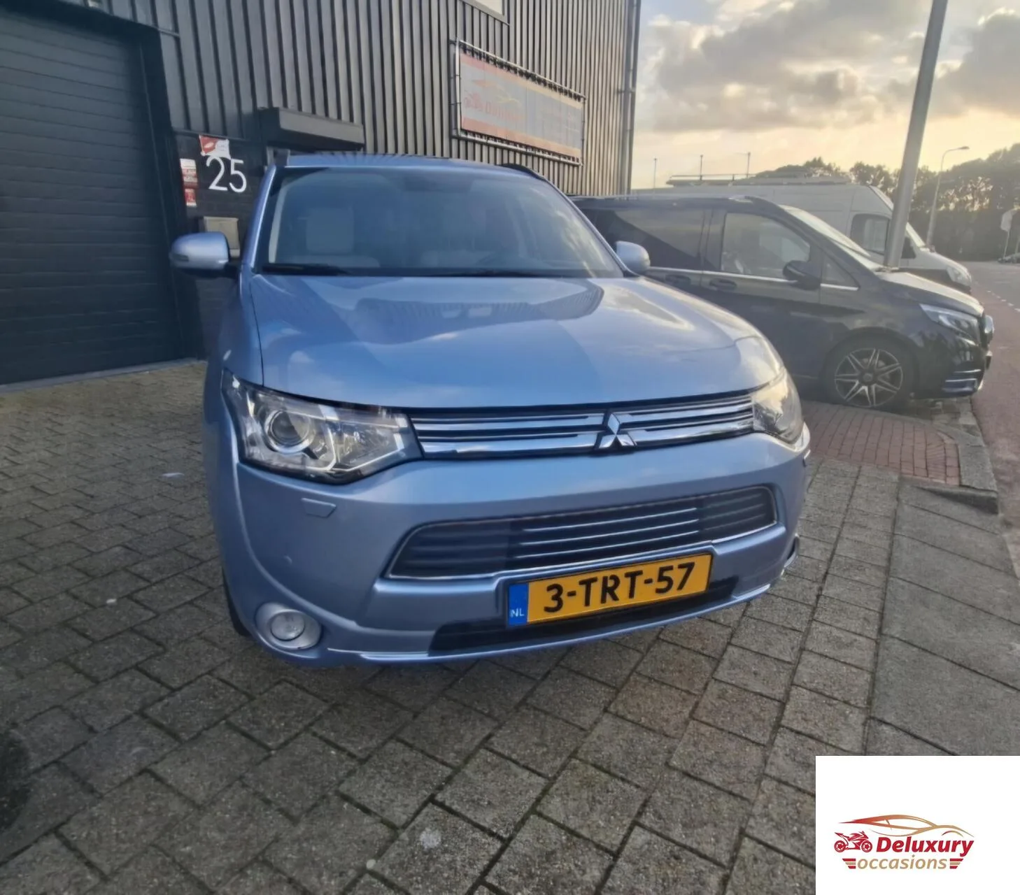 Mitsubishi Outlander (2014) — foto 1