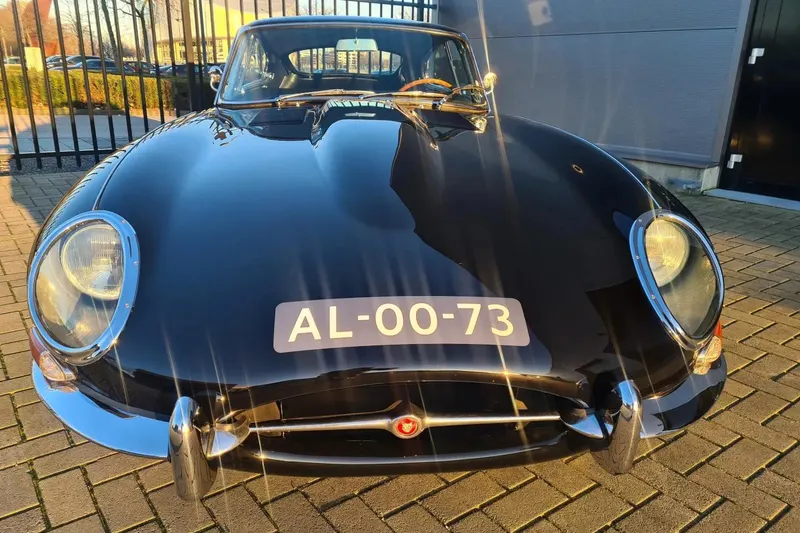 Jaguar E-Type (1967)