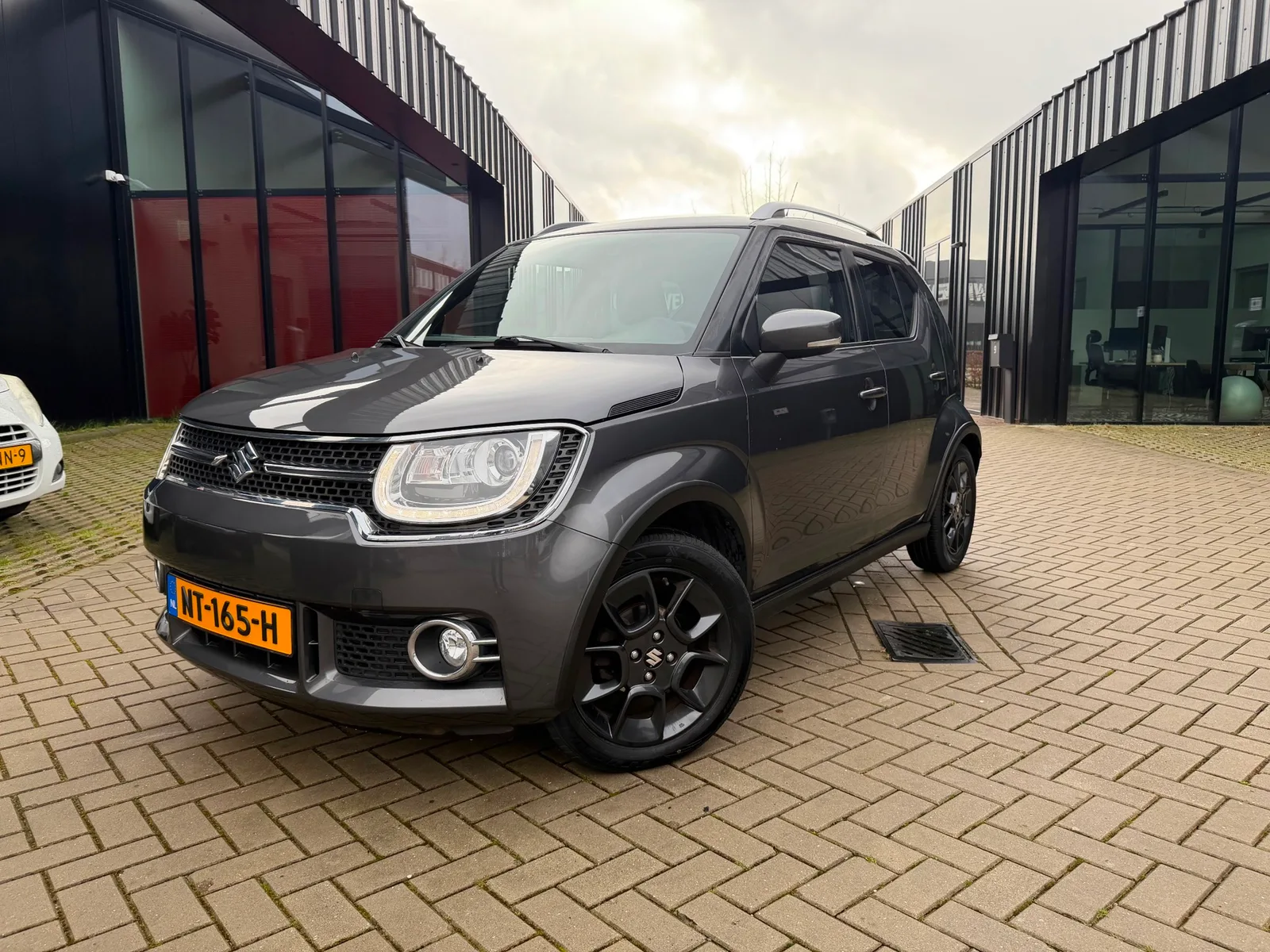 Suzuki Ignis (2017) — foto 1