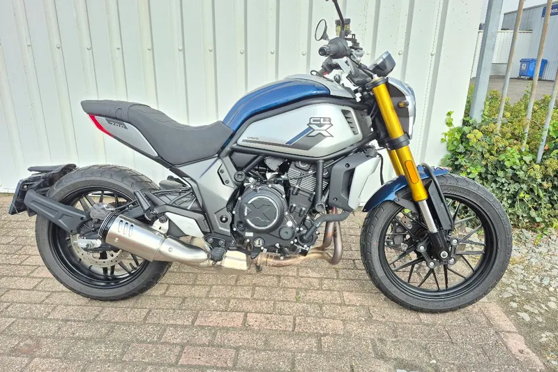 CFMoto 700 CL-X Heritage (2022)