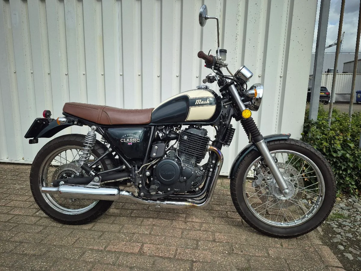 Mash Six Hunderd (2026) — foto 1