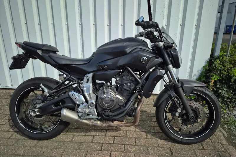 Yamaha MT-07 (2015)