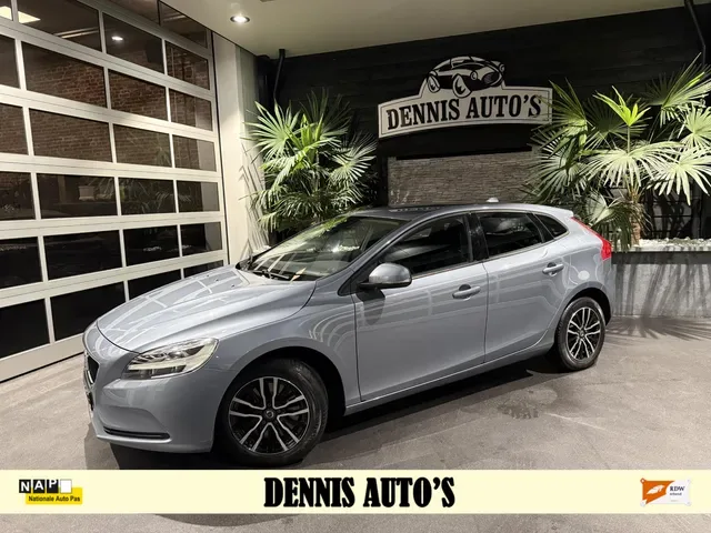 Volvo V40 (2019) — foto 1