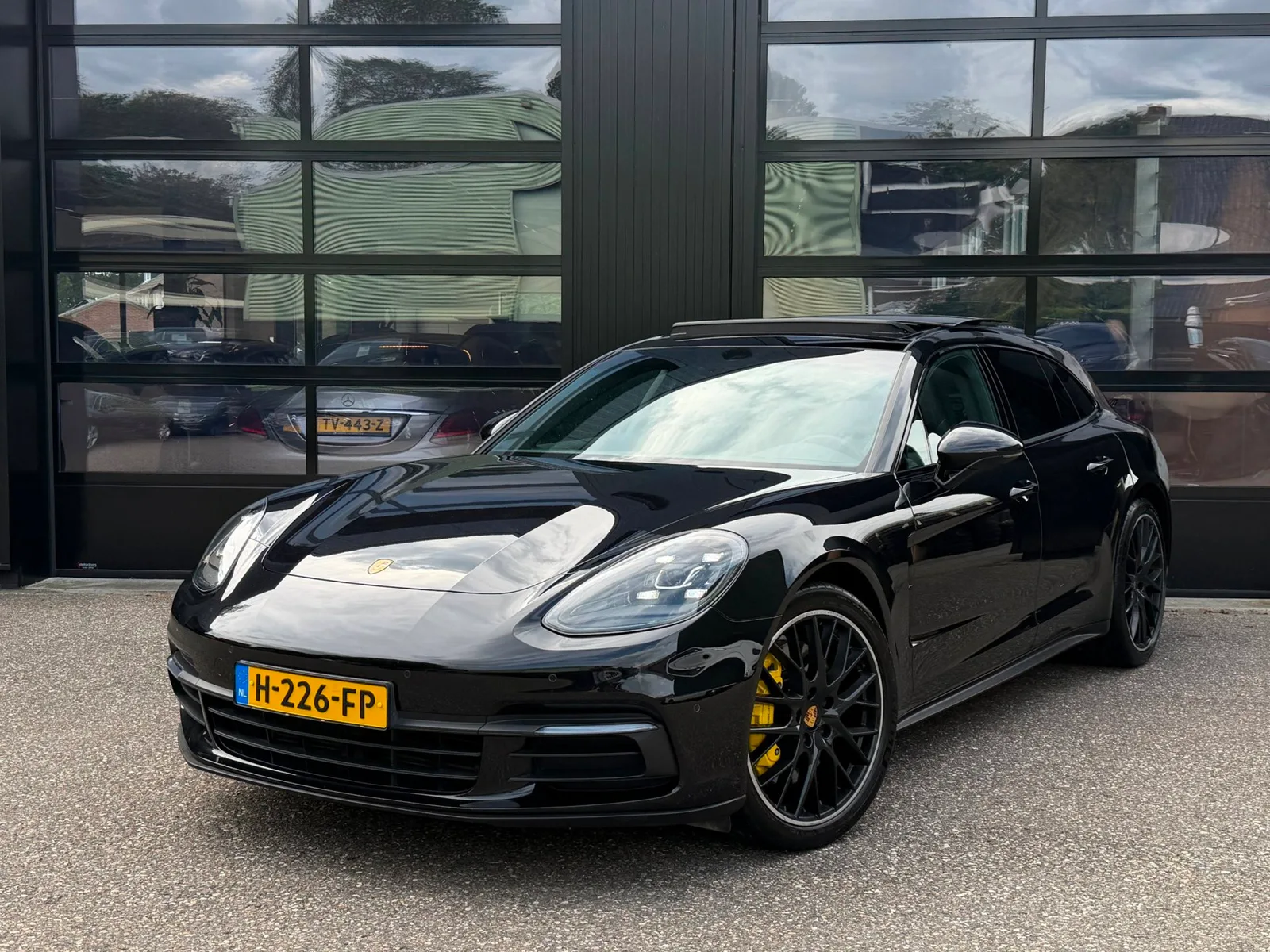 Porsche Panamera (2018) — foto 1