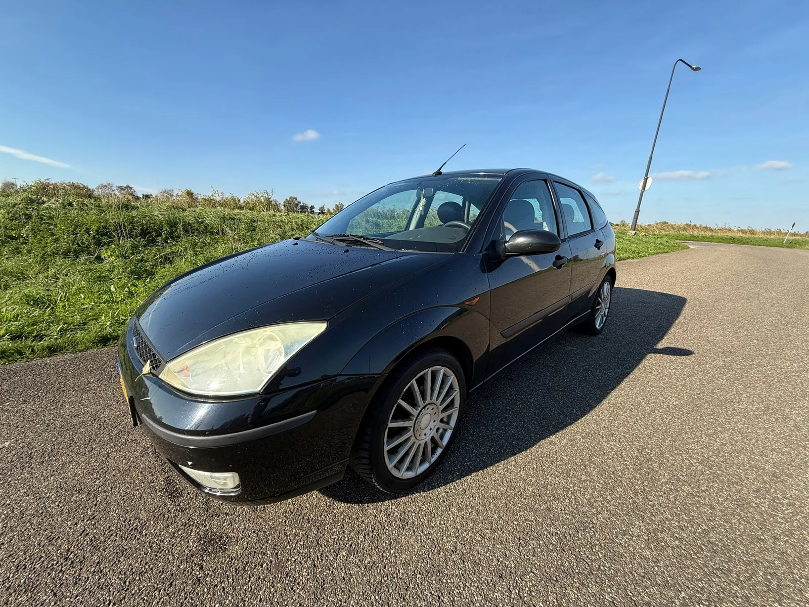 Ford Focus (2004) — foto 1