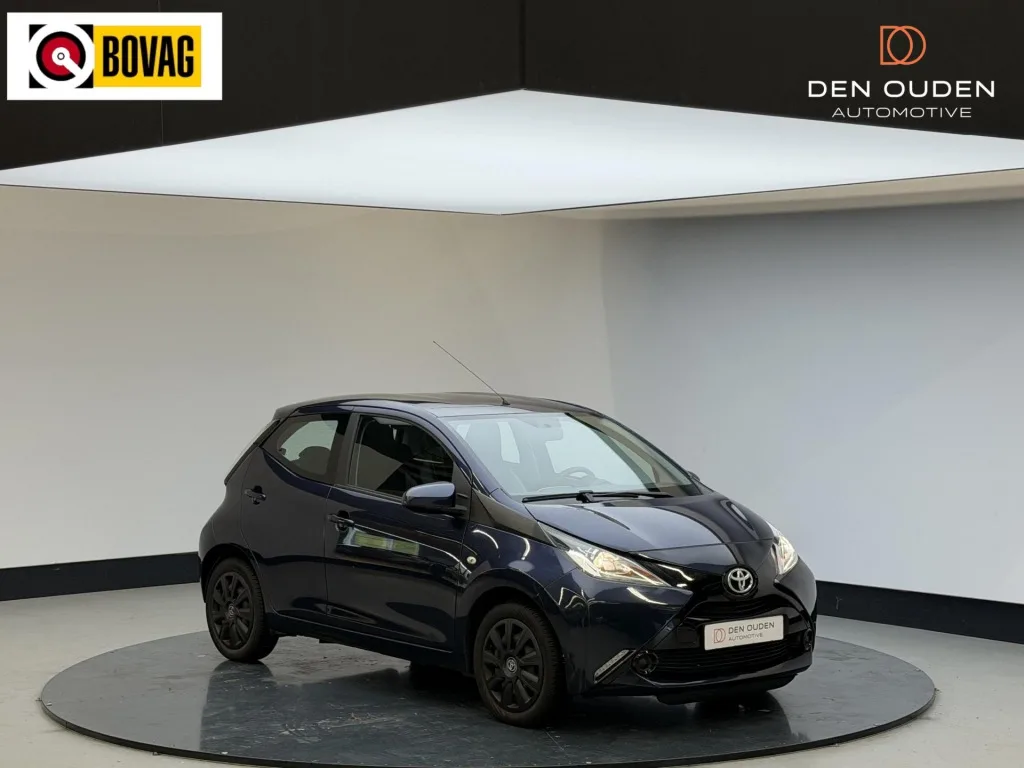 Toyota Aygo (2015) — foto 1