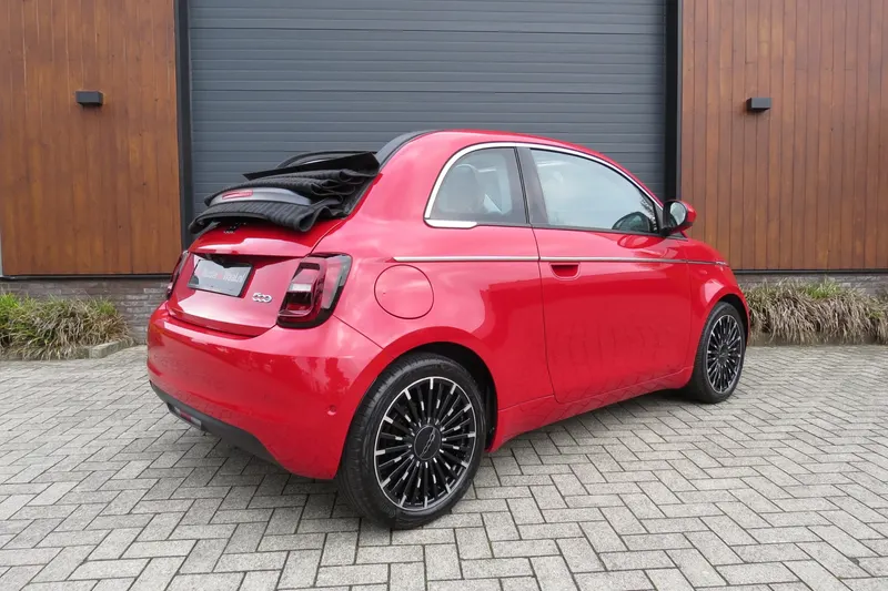Fiat 500e (2024)