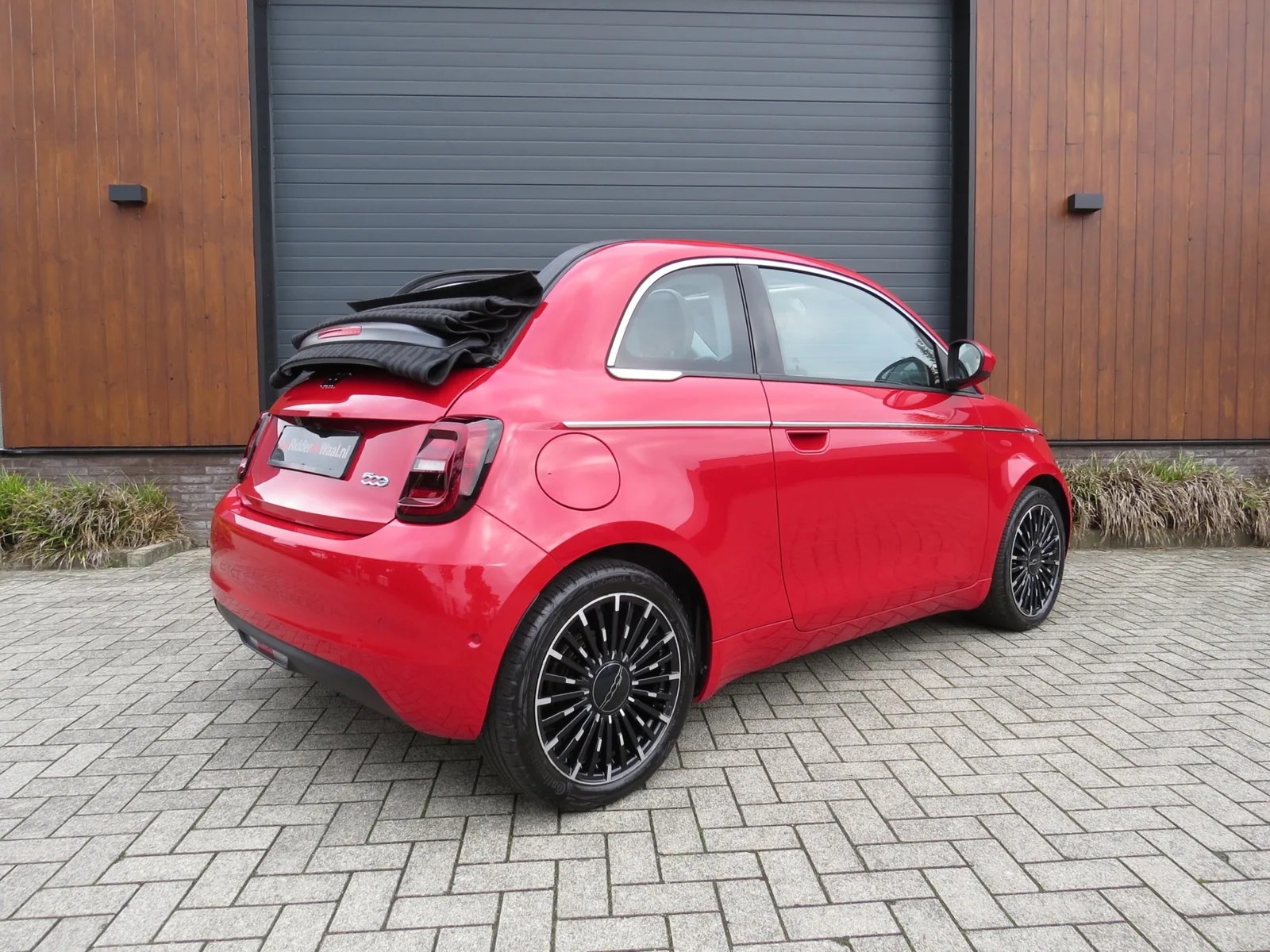 Fiat 500e (2024) — foto 1