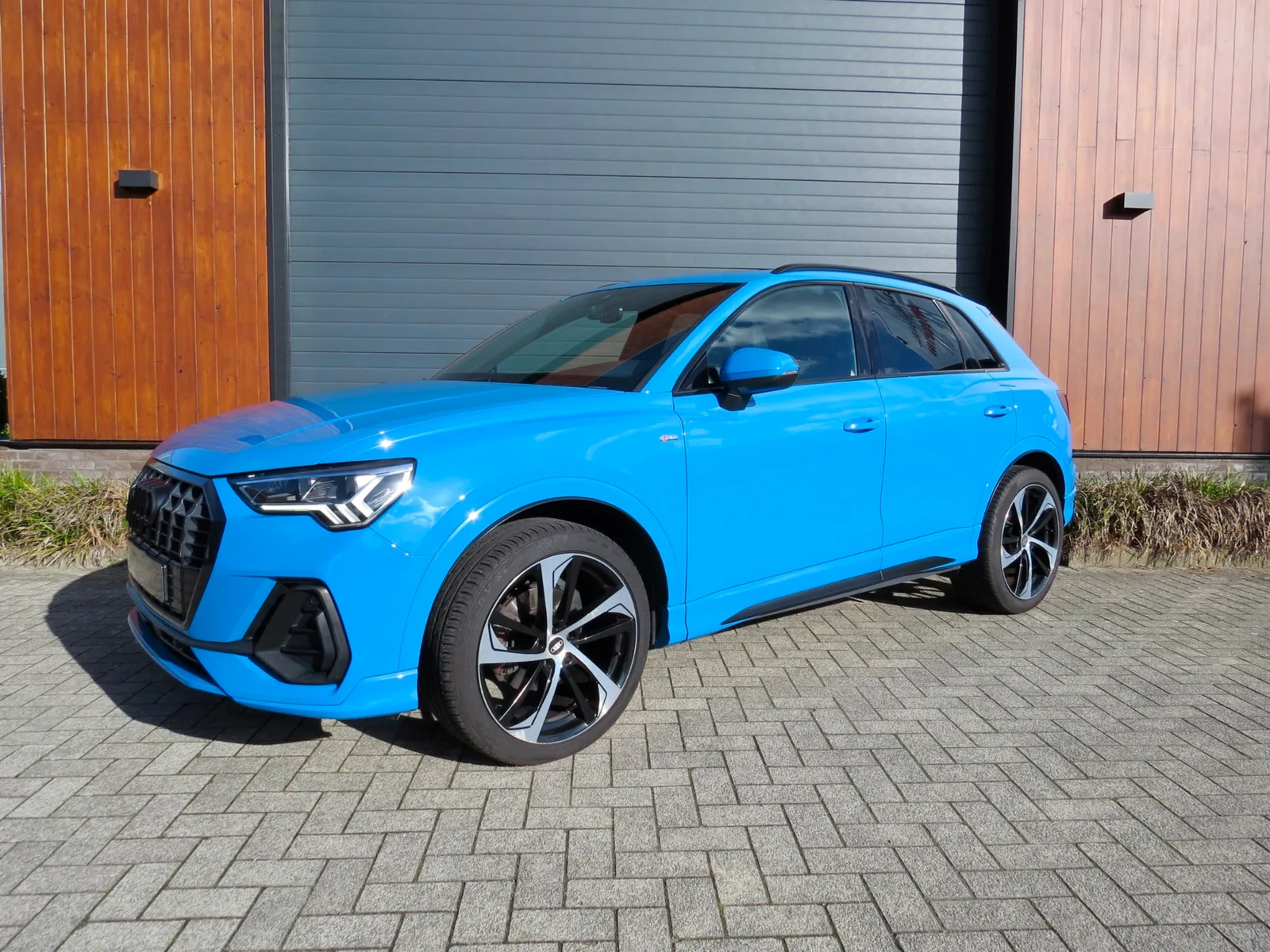 Audi Q3 (2019) — foto 1