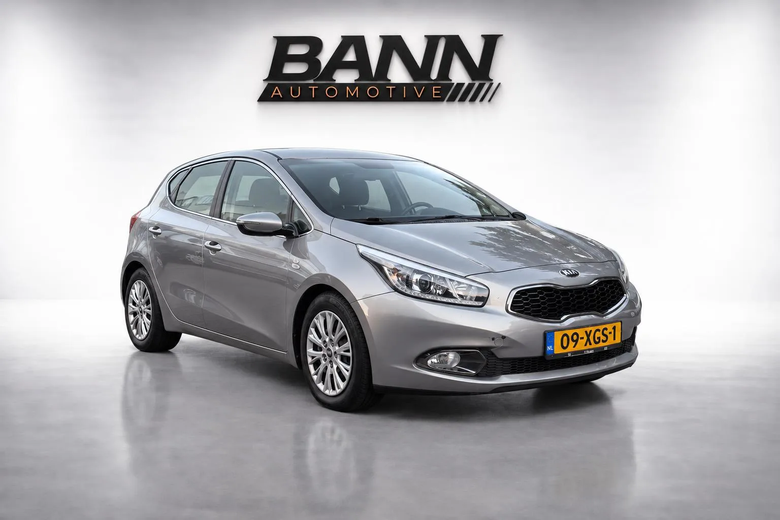 Kia Ceed (2012) — foto 1