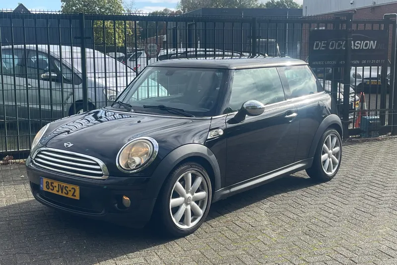 MINI One (2009)