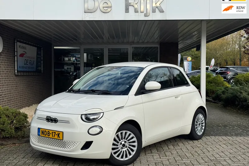 Fiat 500e (2023)