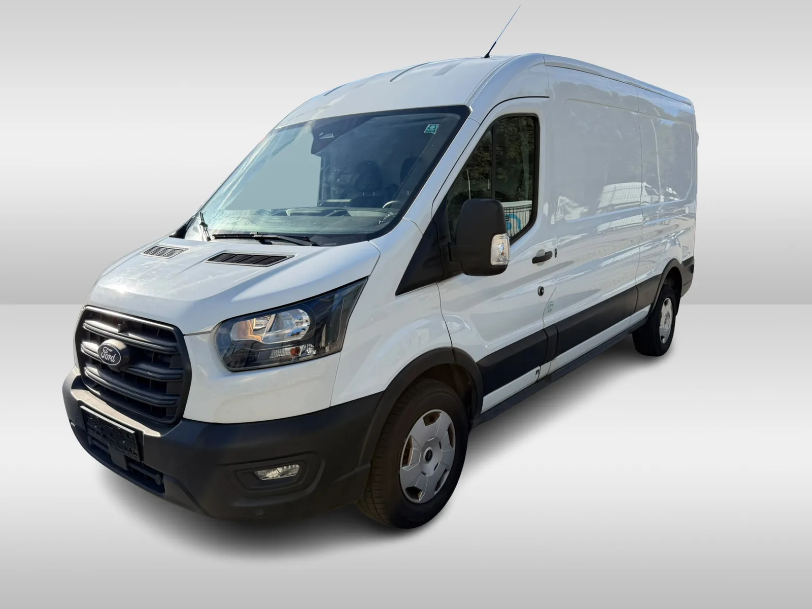 Ford Transit (2024) — foto 1