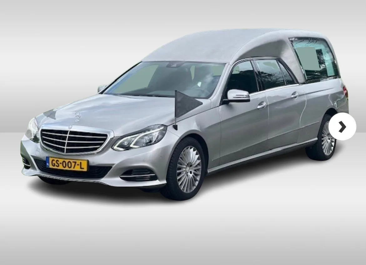Mercedes-Benz E-Klasse (2013) — foto 1