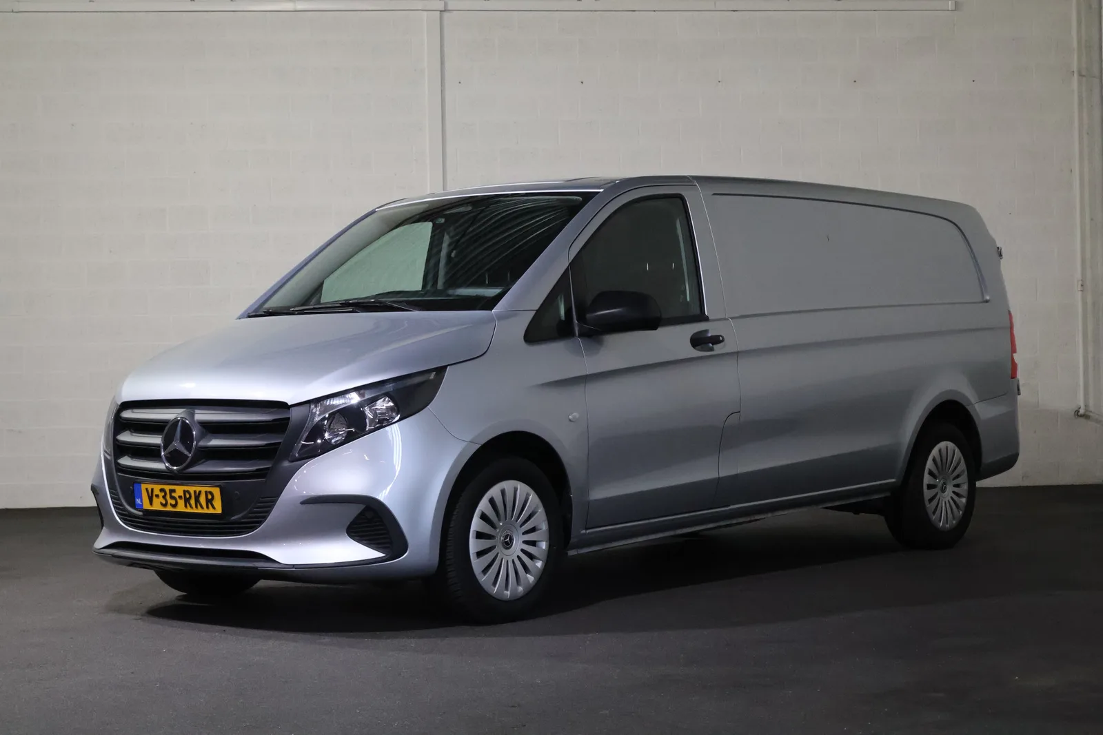 Mercedes-Benz Vito (2024) — foto 1