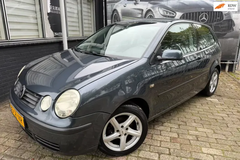 Volkswagen Polo (2002)
