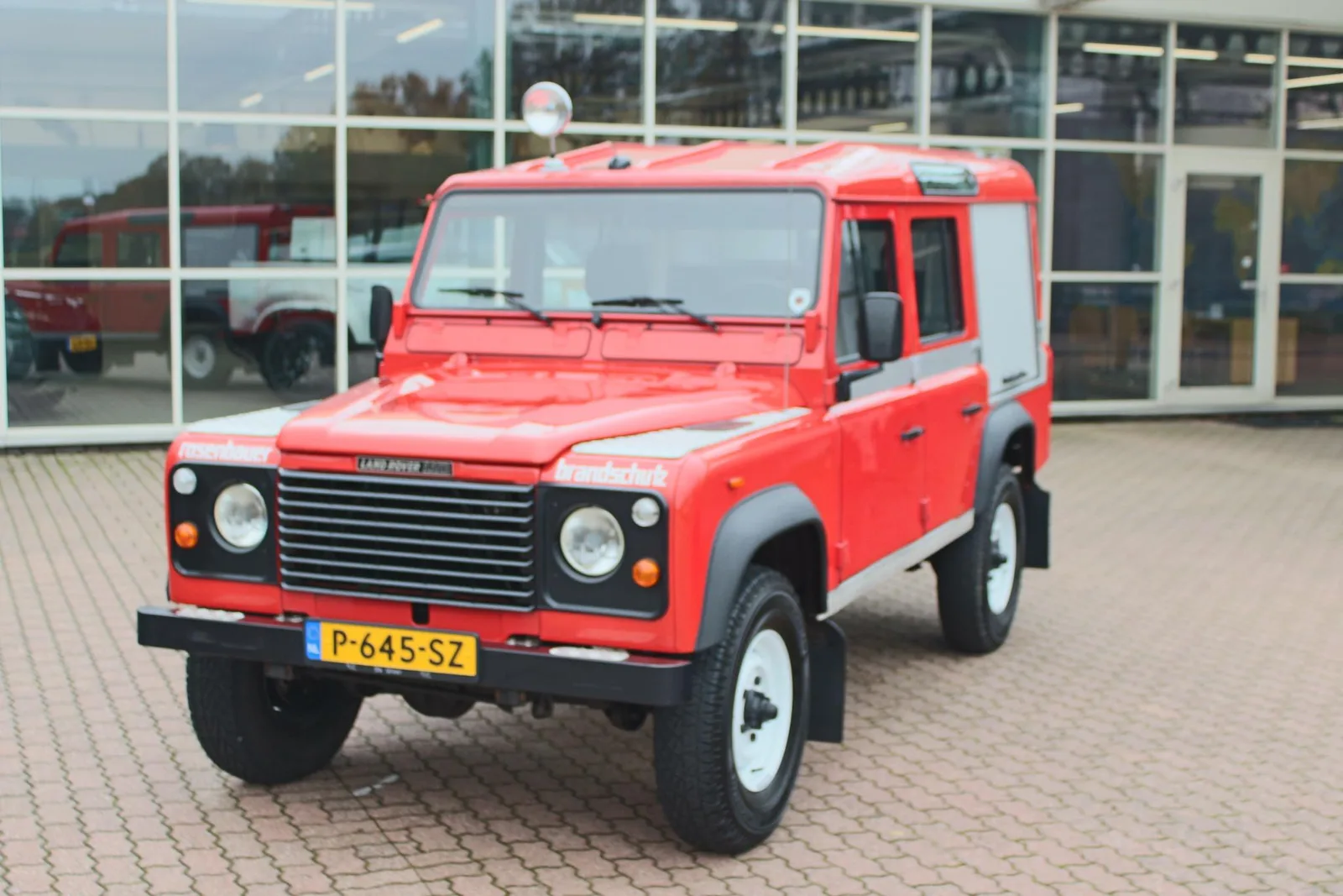 Land Rover Defender (1988) — foto 1
