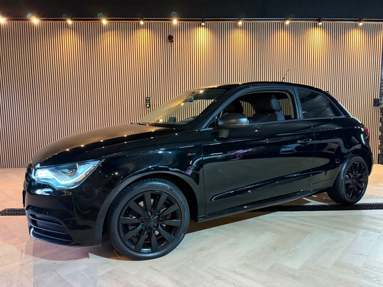 Audi A1 (2011) — foto 1