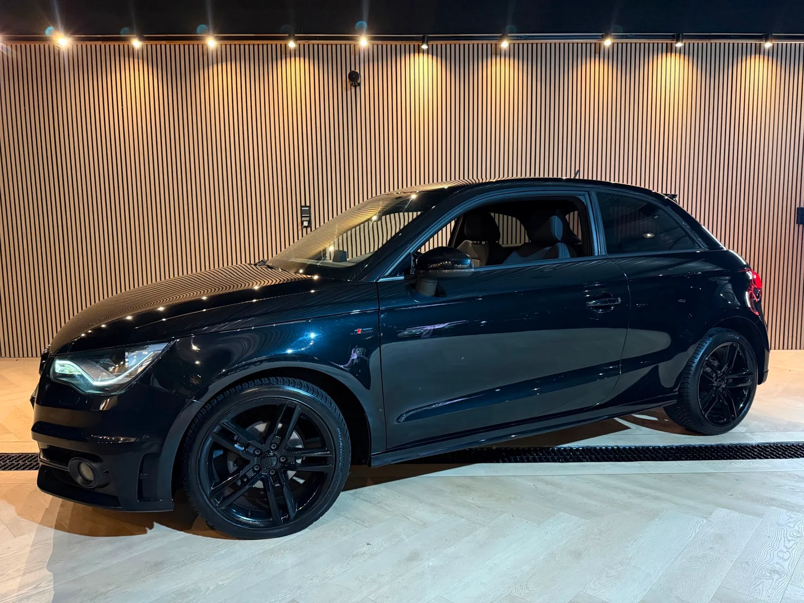 Audi A1 (2011) — foto 1