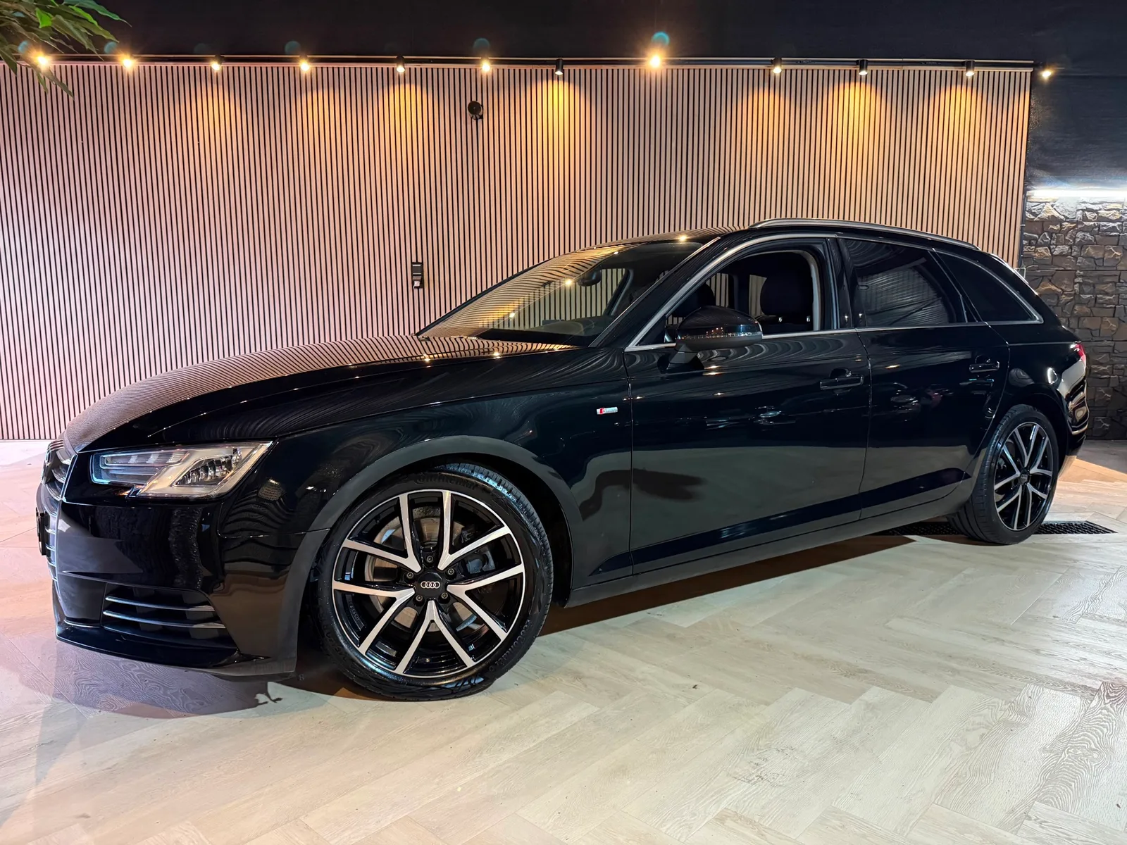 Audi A4 (2016) — foto 1
