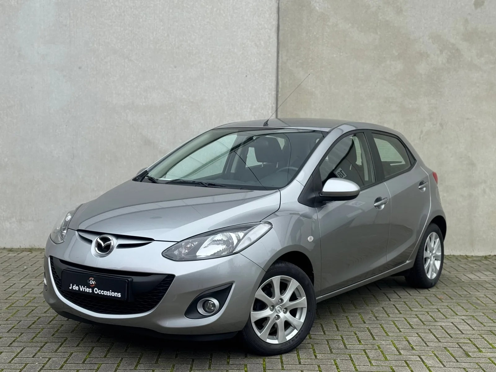 Mazda 2 (2012) — foto 1