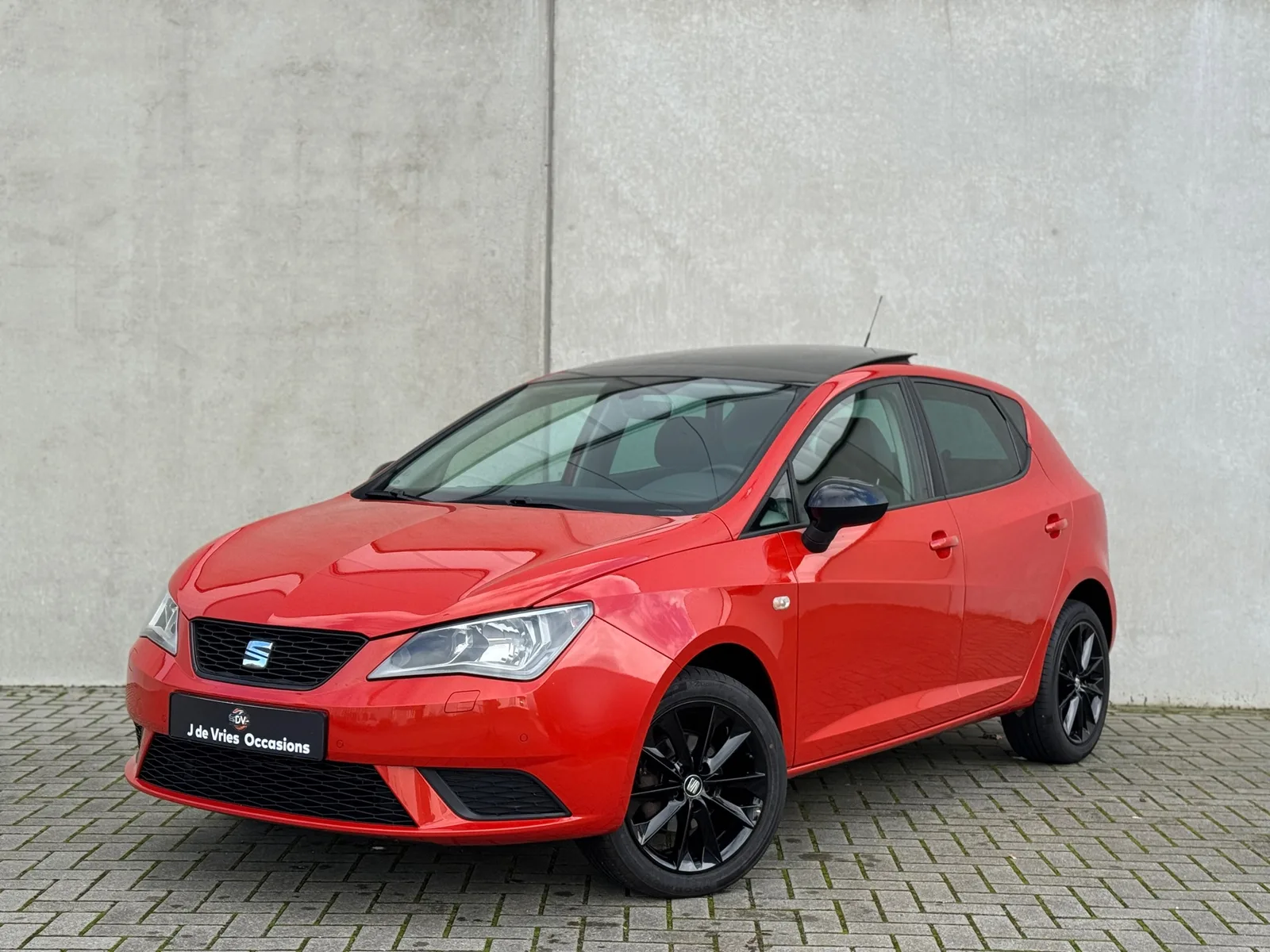 SEAT Ibiza (2015) — foto 1