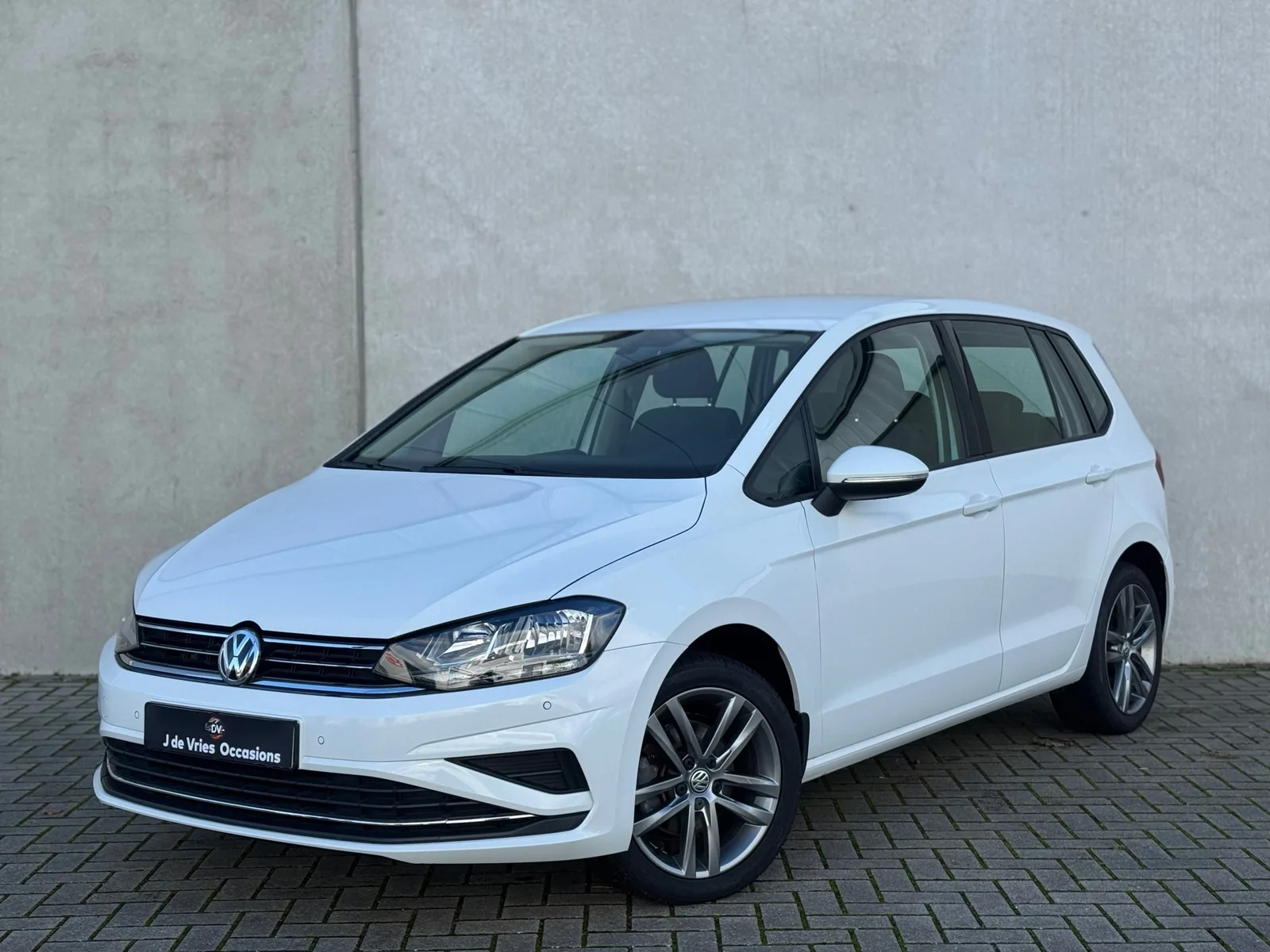 Volkswagen Golf Sportsvan (2018) — foto 1