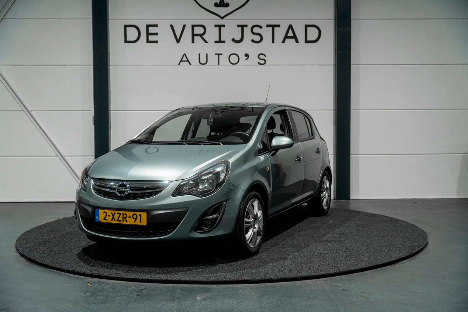 Opel Corsa (2014) — foto 1