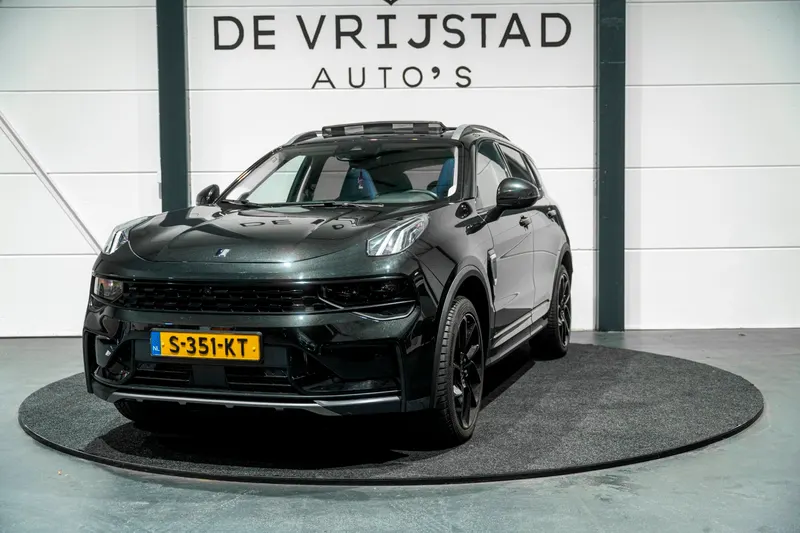 Lynk & Co 01 (2023)