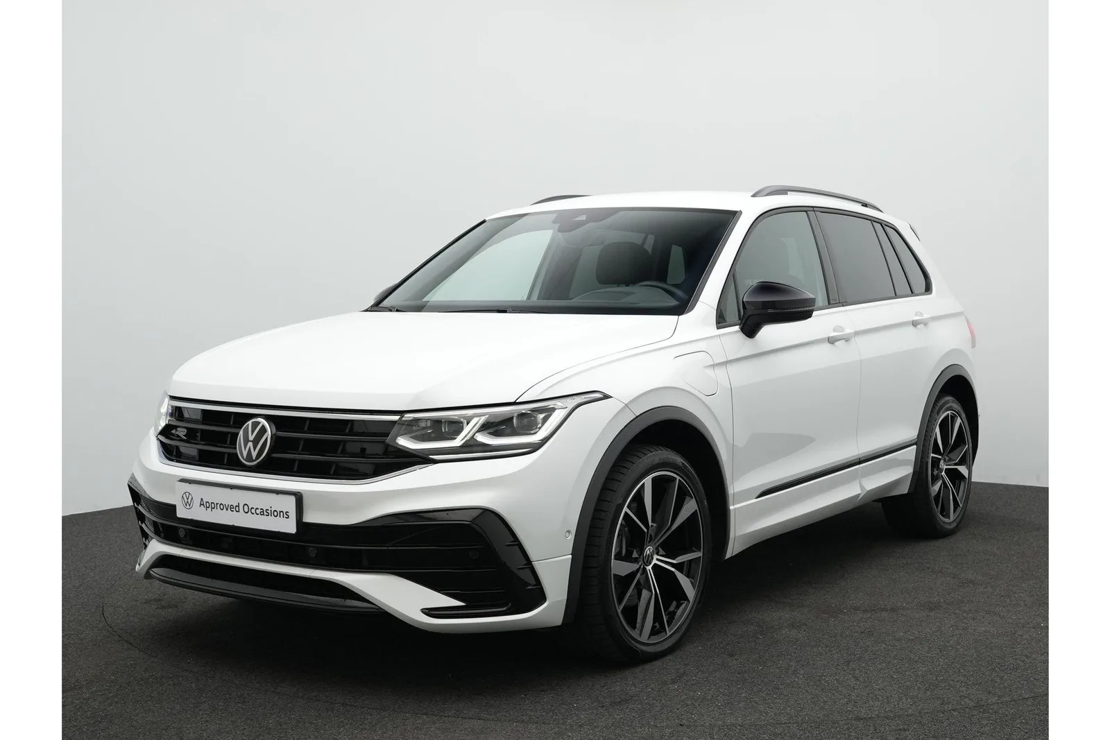 Volkswagen Tiguan (2022) — foto 1