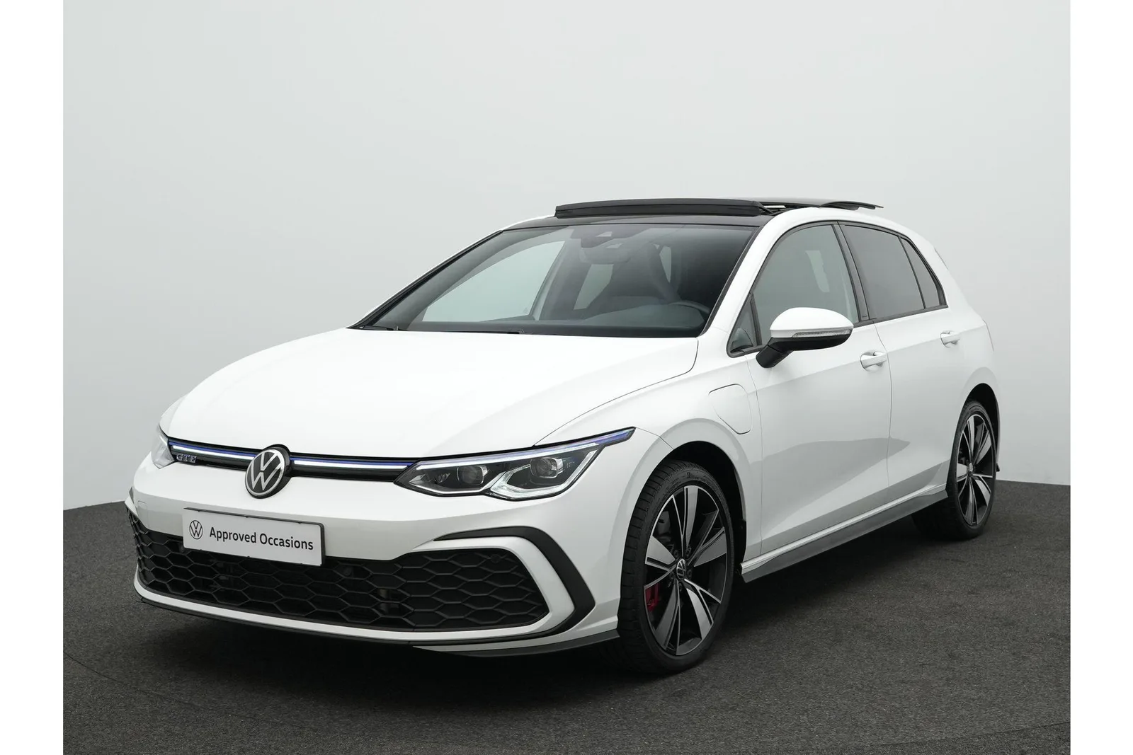 Volkswagen Golf (2021) — foto 1