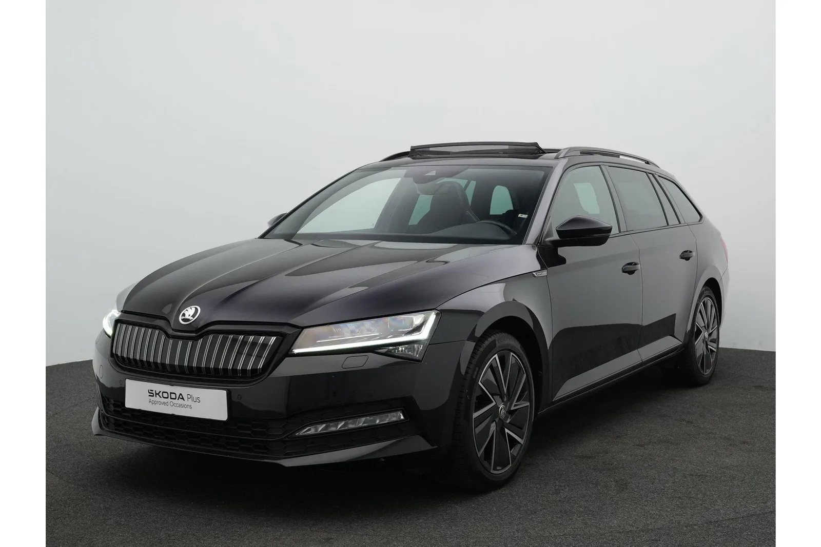 Škoda Superb (2023) — foto 1
