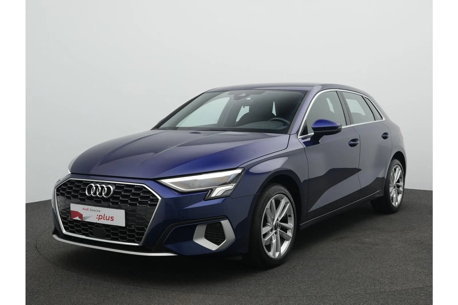 Audi A3 (2023) — foto 1