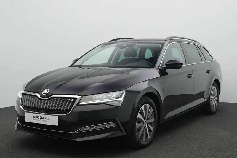 Škoda Superb (2023)