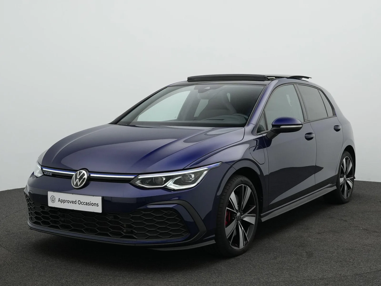 Volkswagen Golf (2021) — foto 1