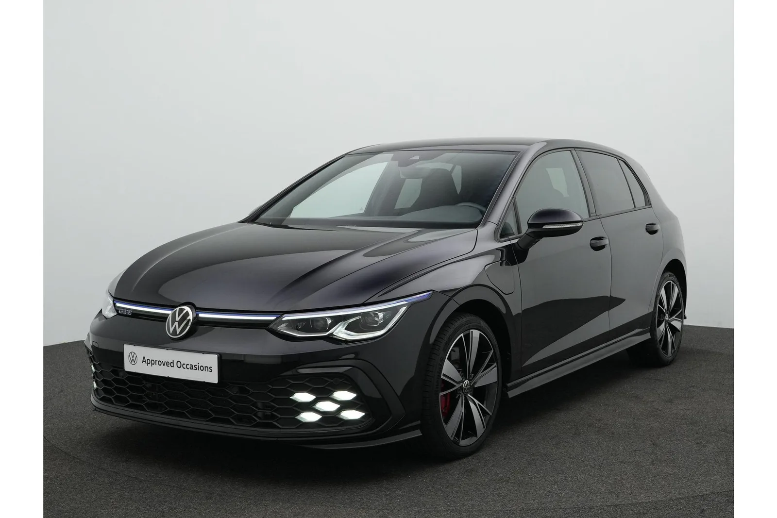 Volkswagen Golf (2022) — foto 1