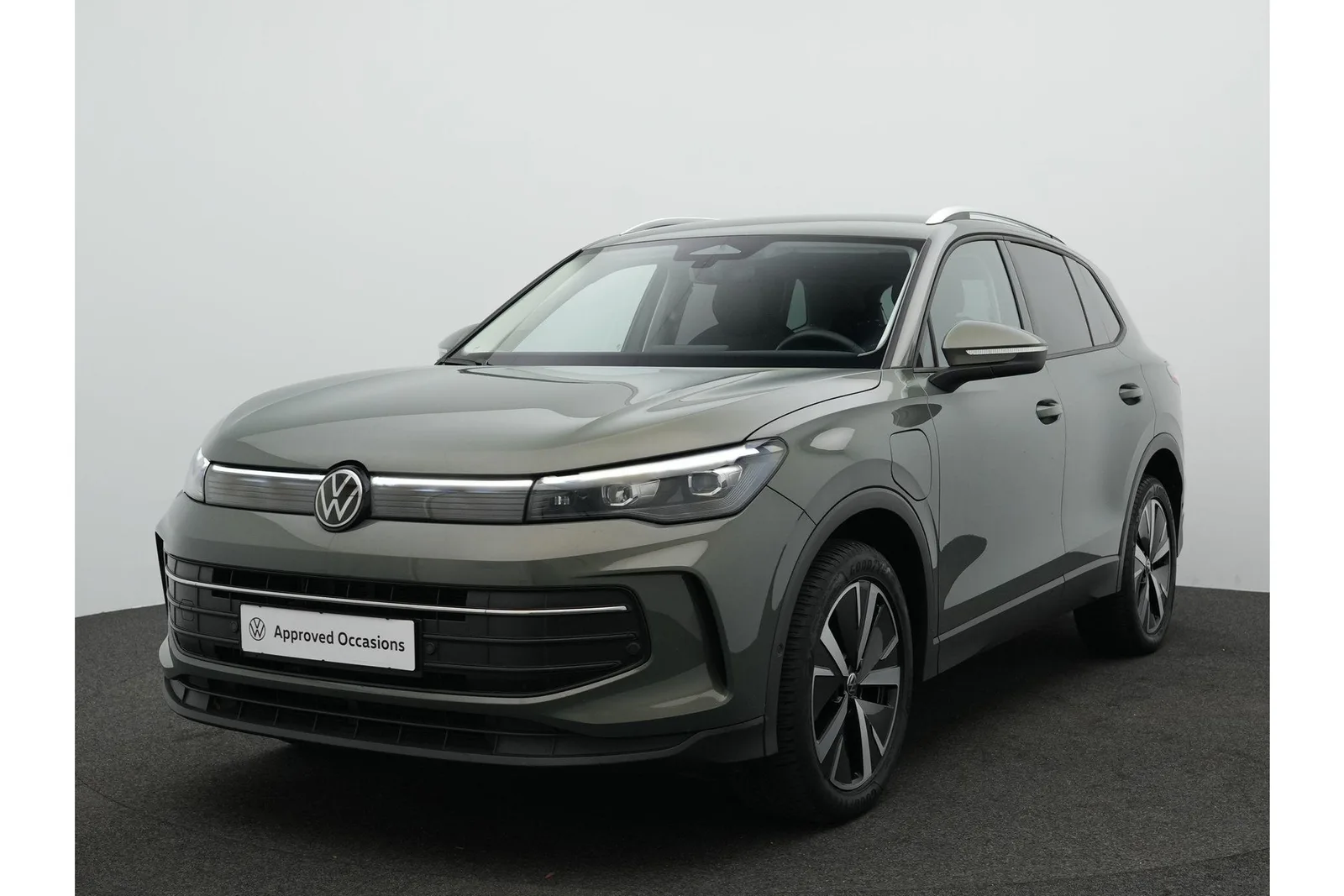 Volkswagen Tiguan (2024) — foto 1