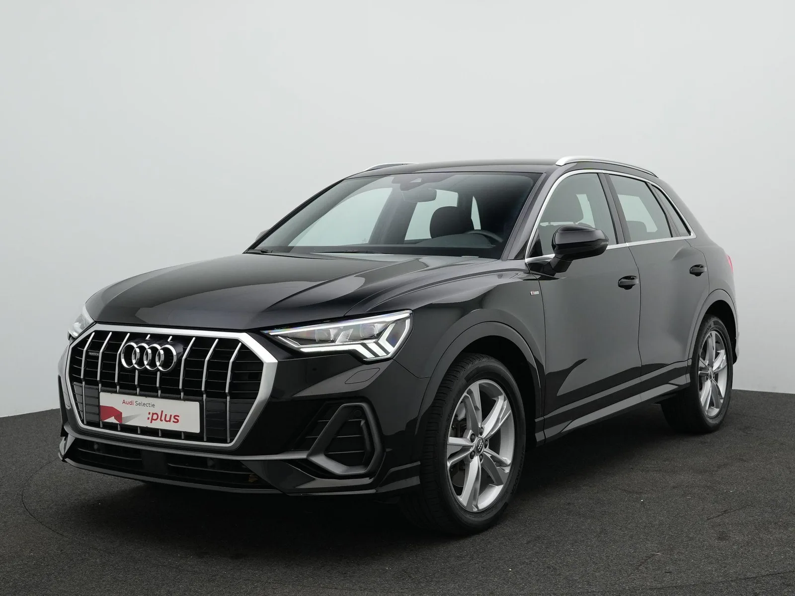 Audi Q3 (2020) — foto 1