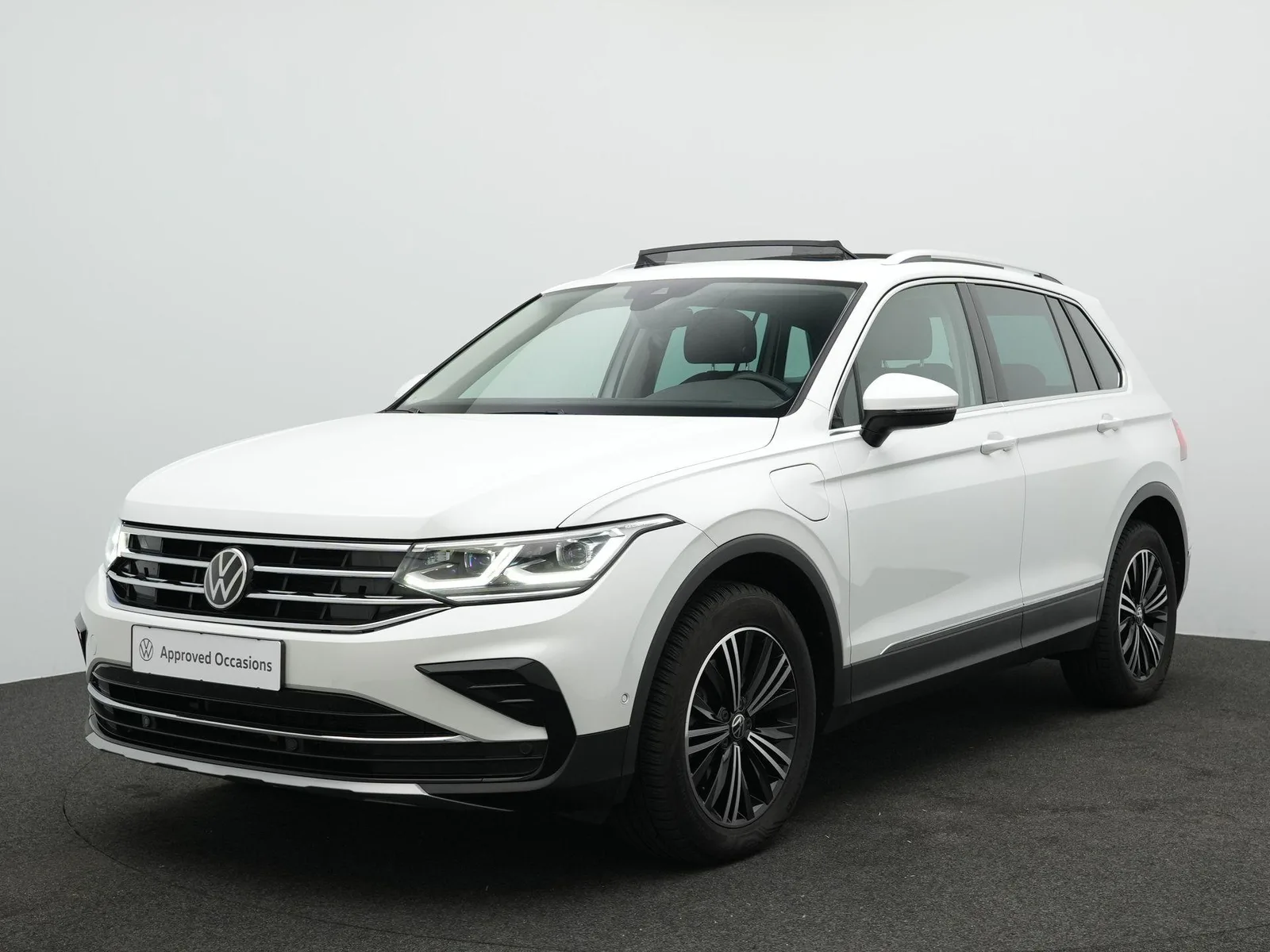 Volkswagen Tiguan (2023) — foto 1