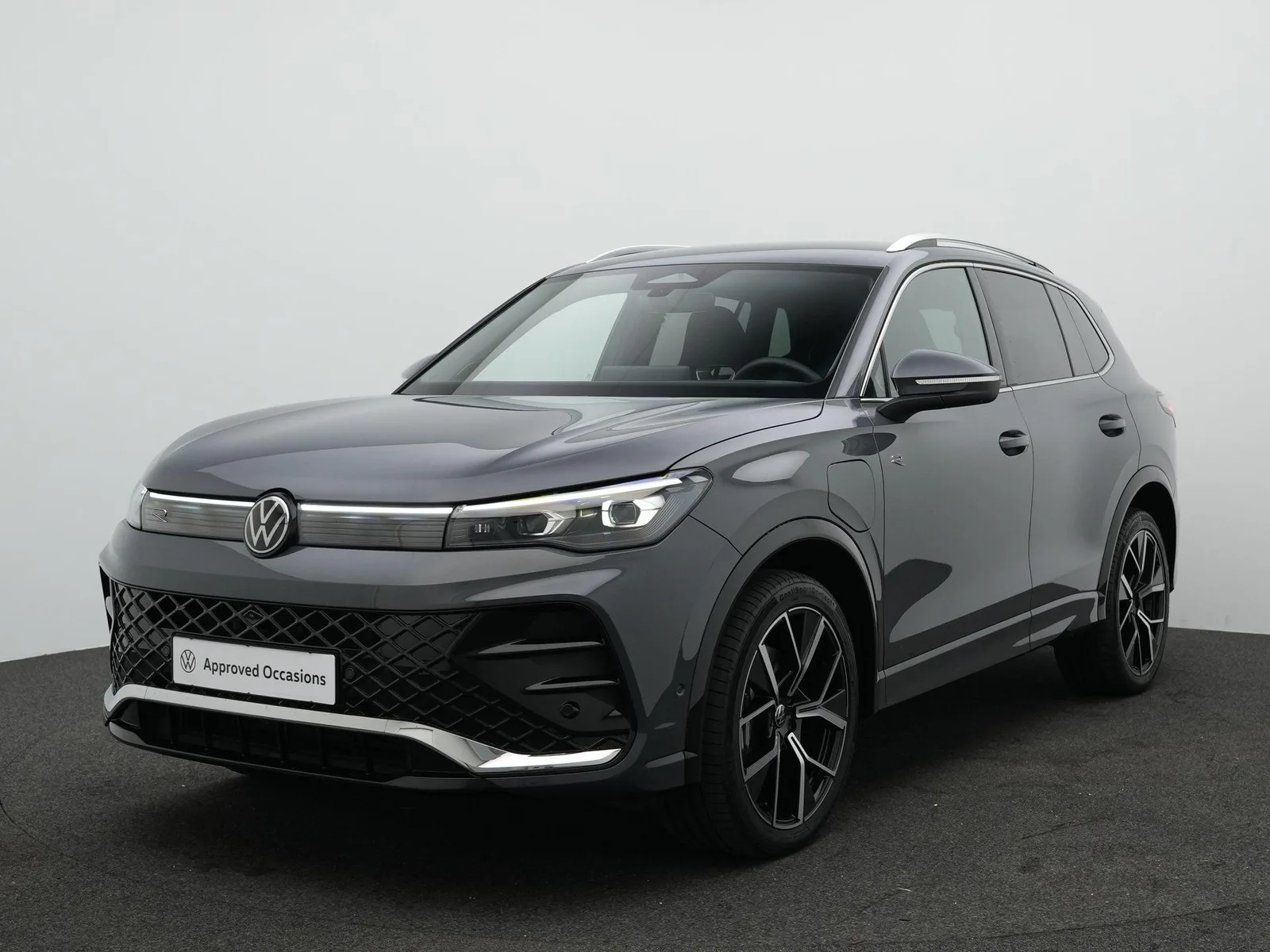 Volkswagen Tiguan (2024) — foto 1