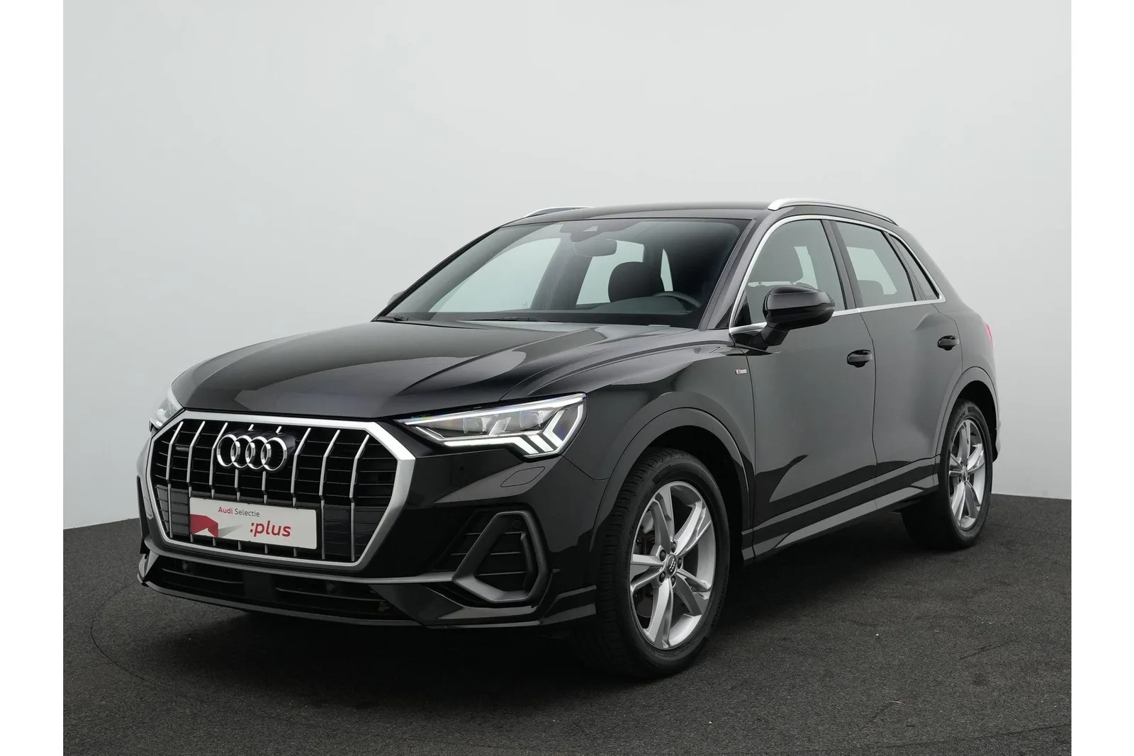 Audi Q3 (2020) — foto 1