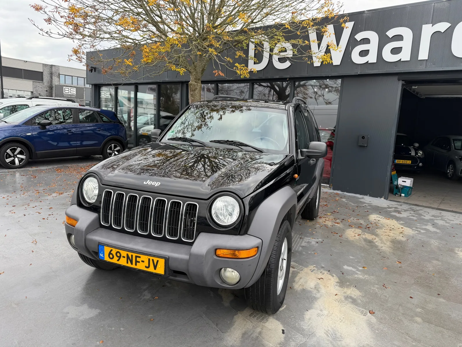 Jeep Cherokee (2003) — foto 1