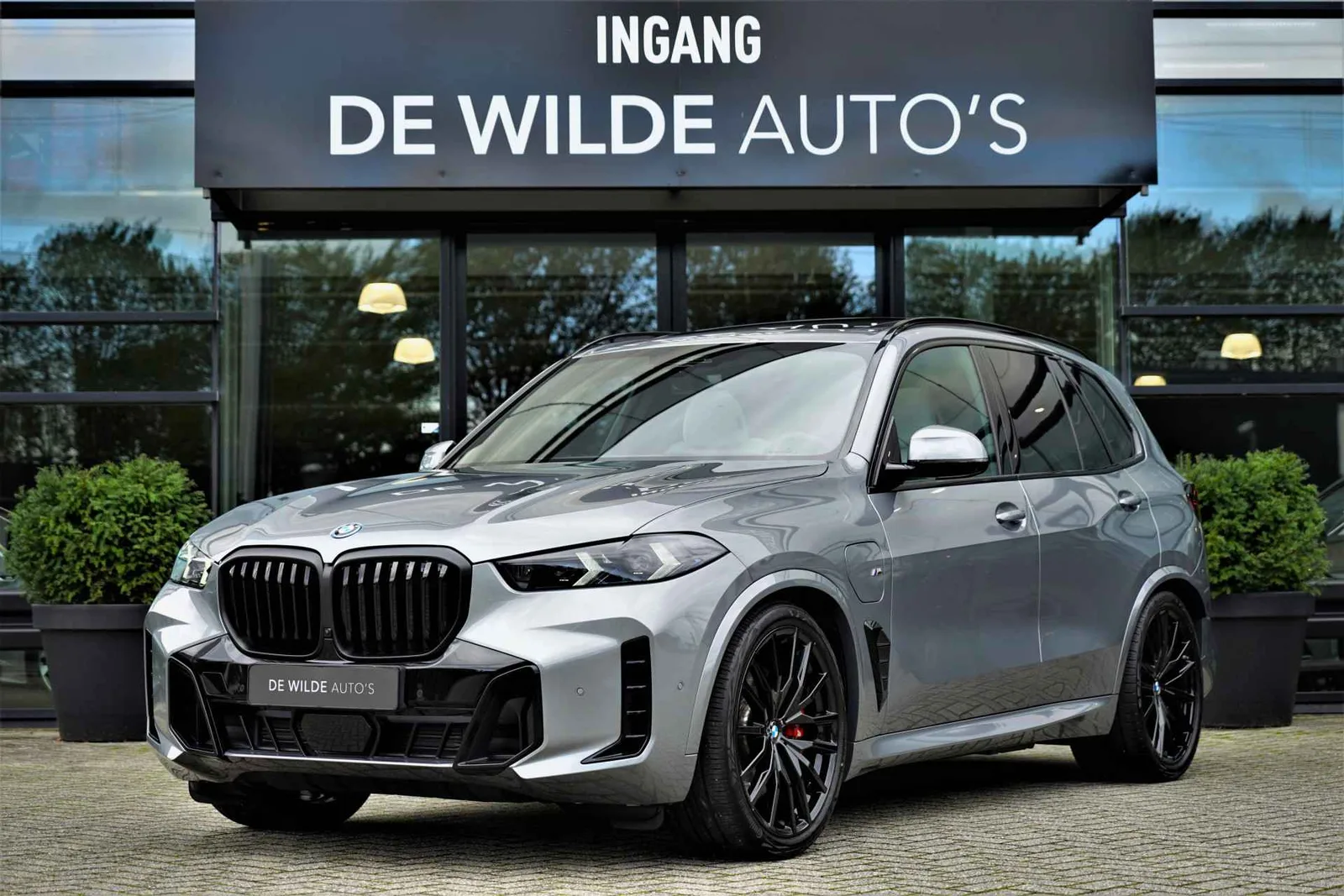 BMW X5 (2026) — foto 1