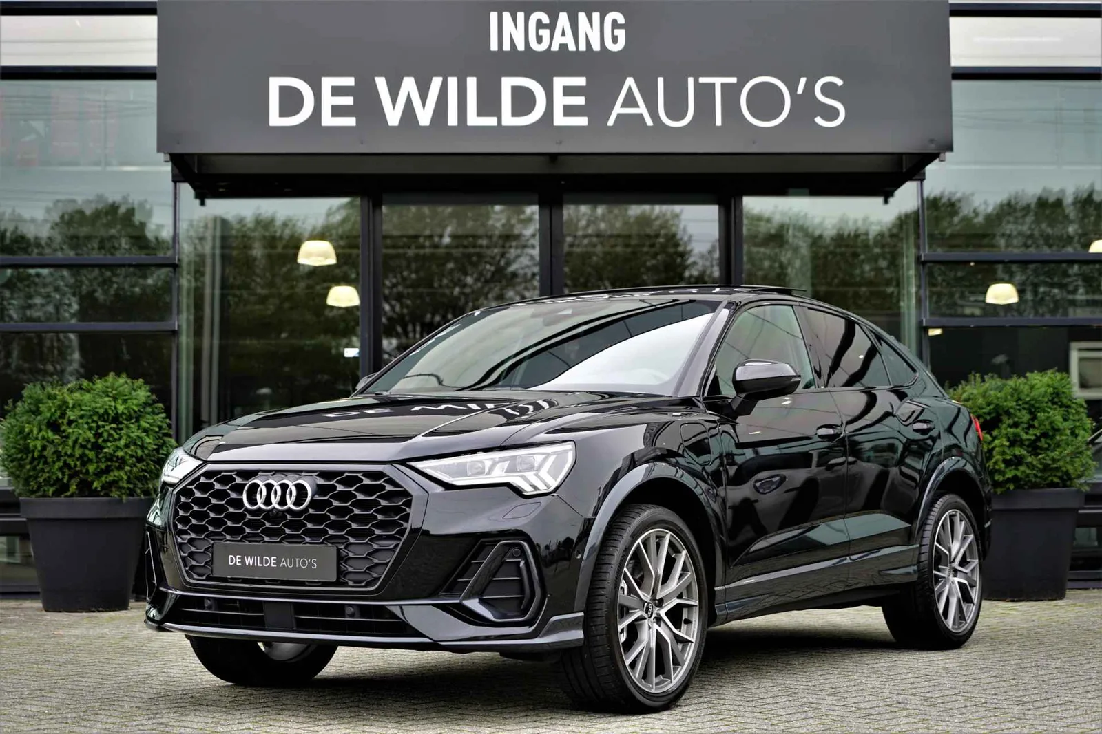 Audi Q3 Sportback (2022) — foto 1