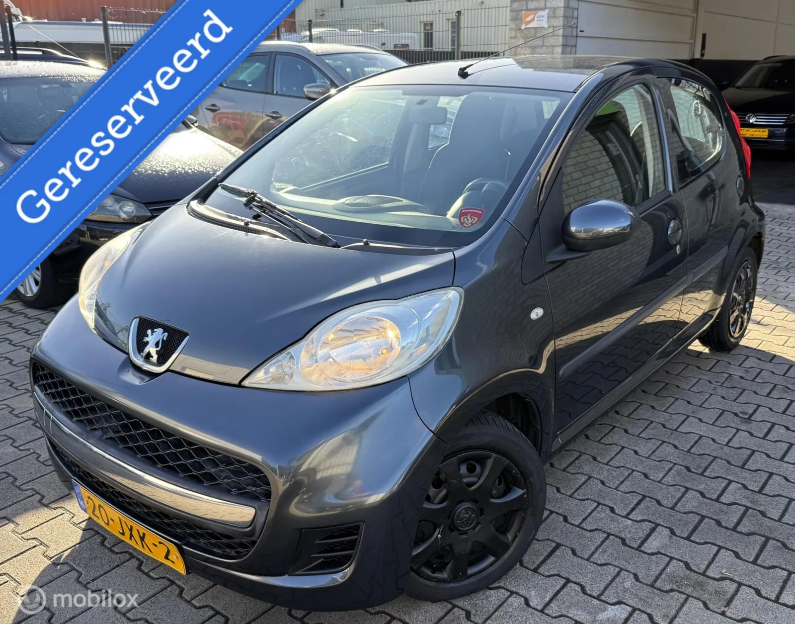 Peugeot 107 (2009) — foto 1